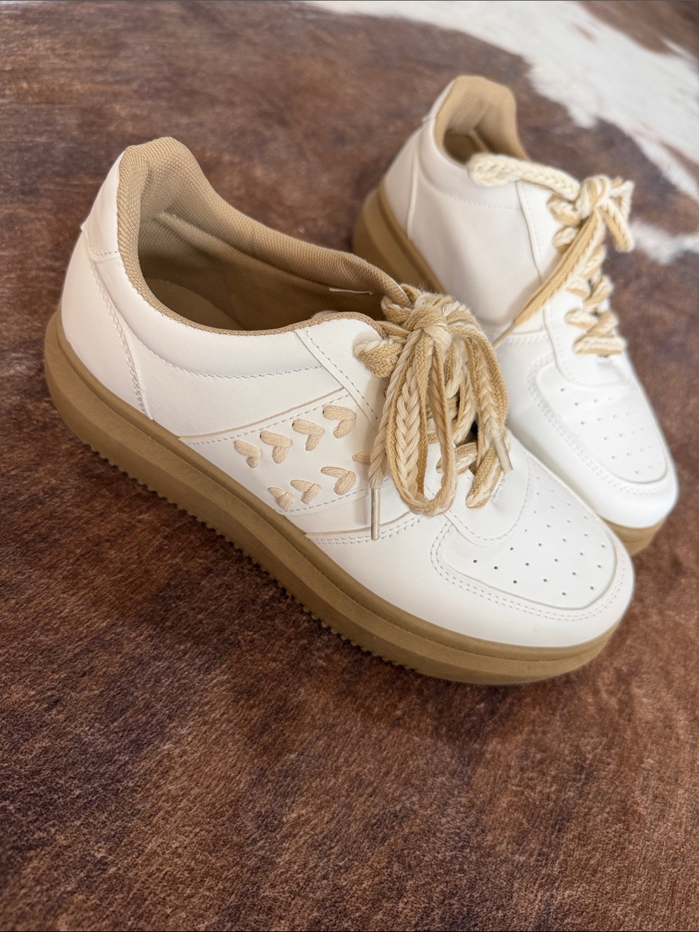 Women's Platform Sneakers size 8  (39)